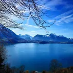 アパート Thun Alps Scenic Views And Concierge By Swisshut メルリゲン
