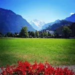 アパート Thun Alps Scenic Views And Concierge By Swisshut メルリゲン