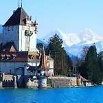 Thun Alps Scenic Views And Concierge By Swisshut アパート メルリゲン