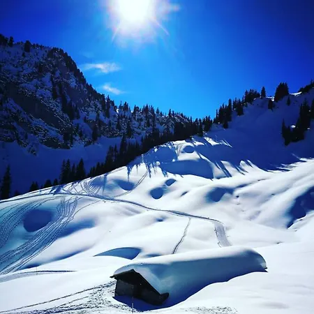 Thun Alps Scenic Views And Concierge By Swisshut * Merligen